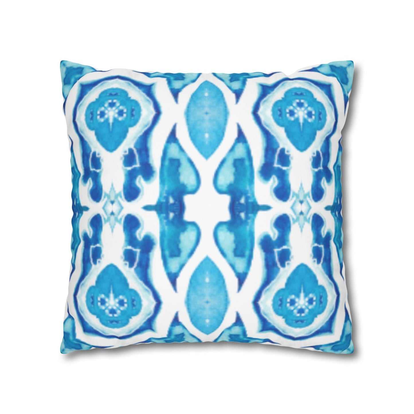 Cushion Cover with Blue and White Hampton's Pattern - Artmakeyourmark.com